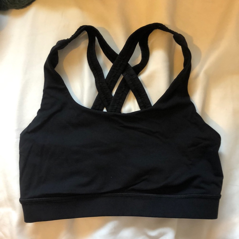 Black lululemon sports bra